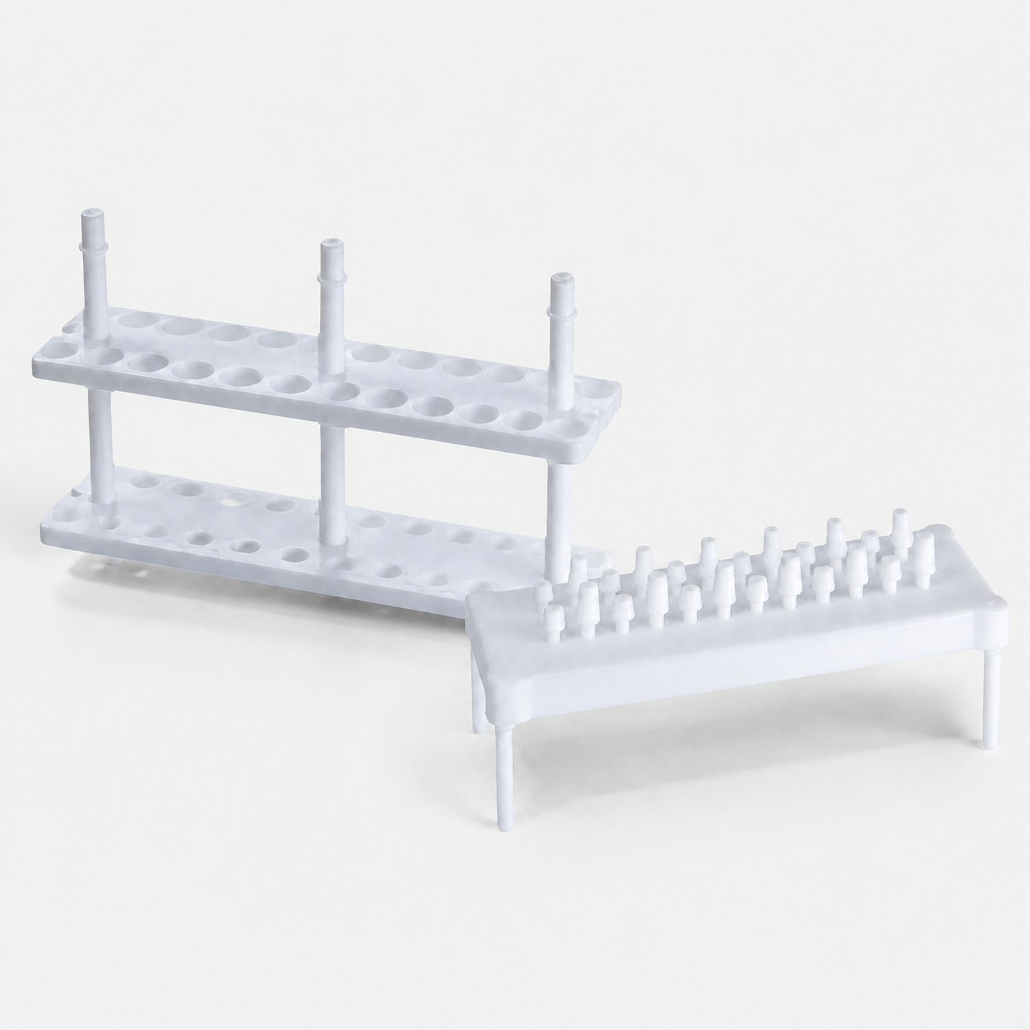 Stepped sample guide for clear visibility of rear row SPE extractions.png