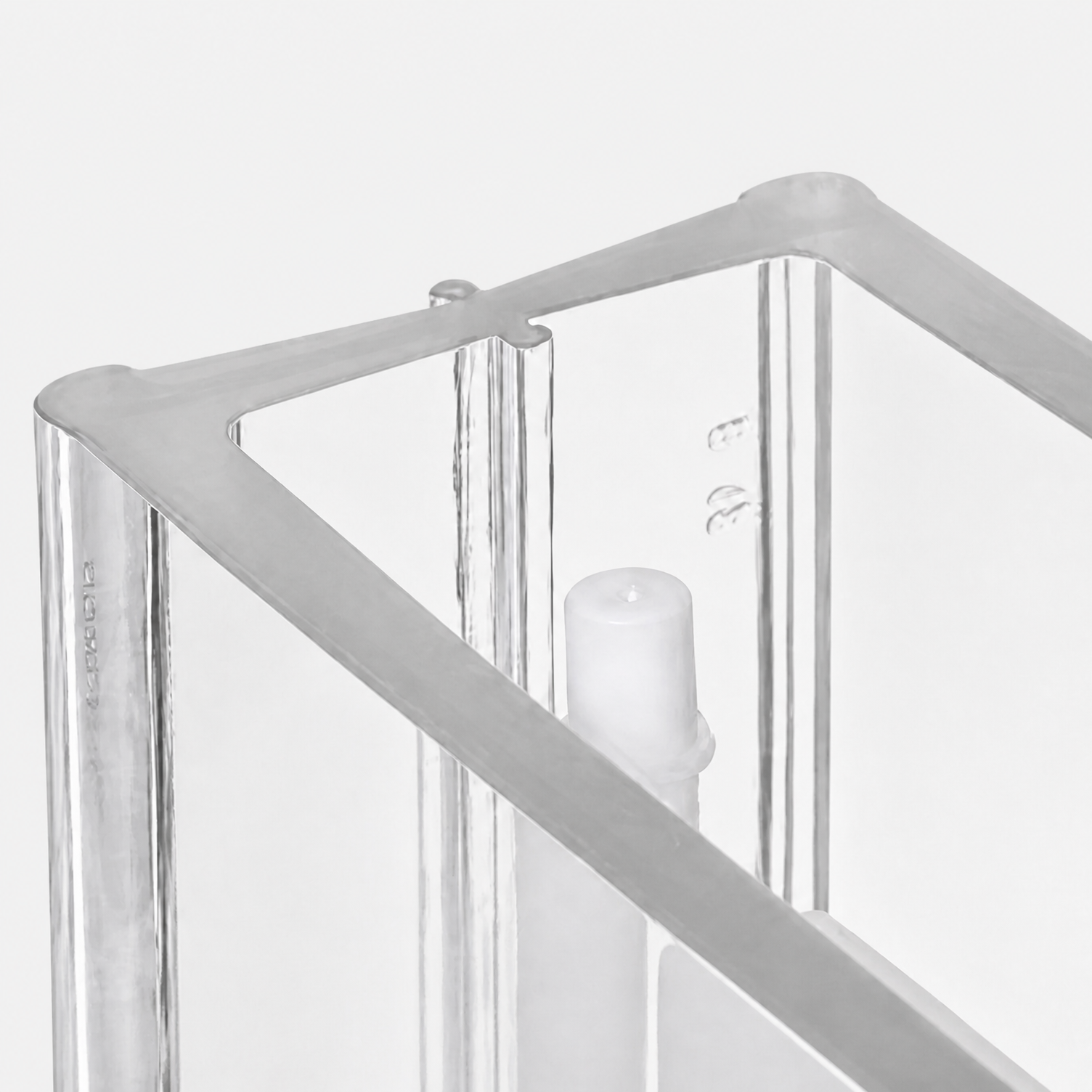 Borosilicate glass vacuum chamber resistant to 121&deg;C autoclaving for SPE